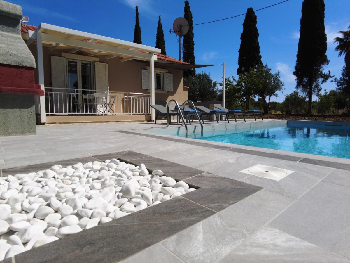 Cypress Garden Villas Svoronata Bagian luar foto
